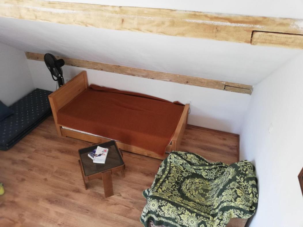 Apartment Zola Gornji Karin Εξωτερικό φωτογραφία