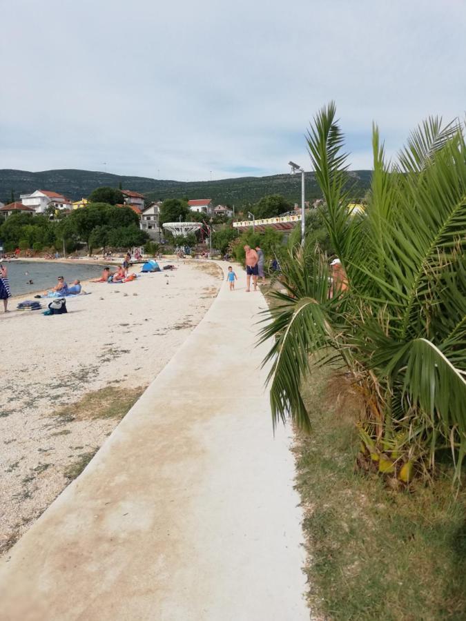 Apartment Zola Gornji Karin Εξωτερικό φωτογραφία