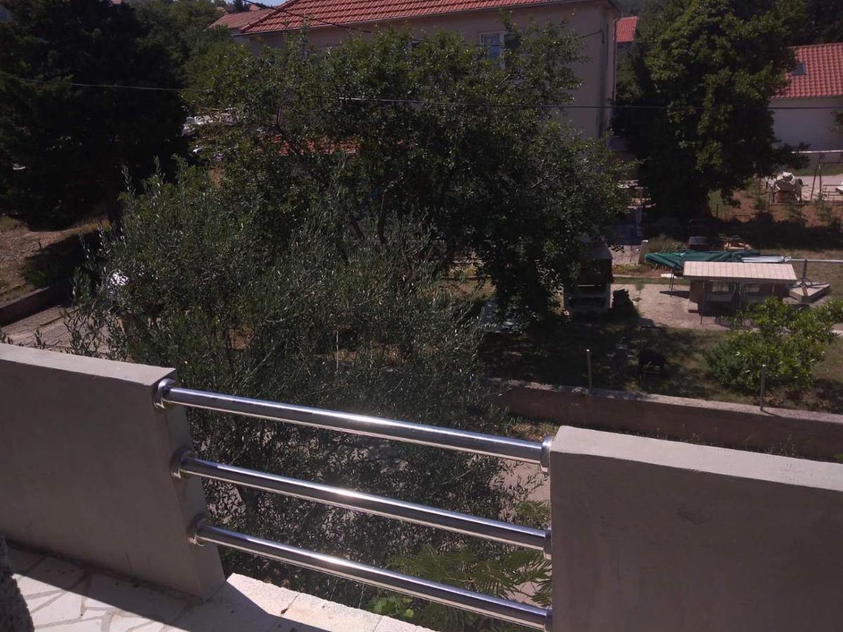 Apartment Zola Gornji Karin Εξωτερικό φωτογραφία