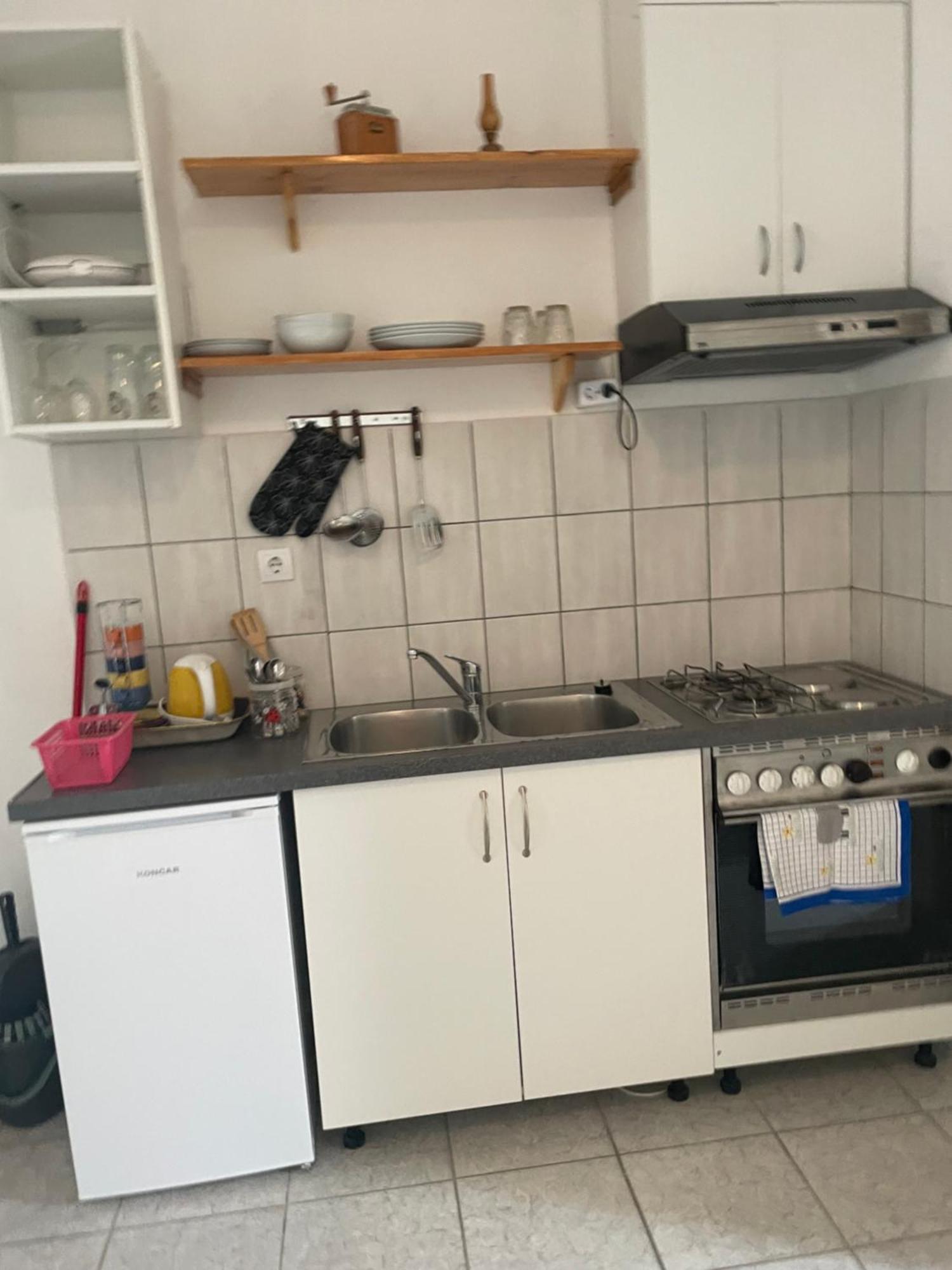 Apartment Zola Gornji Karin Εξωτερικό φωτογραφία